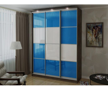 Компактный трёхстворчатый шкаф в белом и голубом цветах